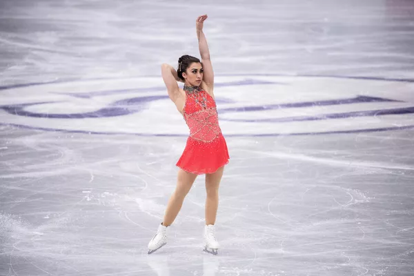 La patinadora canadiense Gabrielle Daleman durante su actuación en el torneo el 17 de abril. - Sputnik Mundo