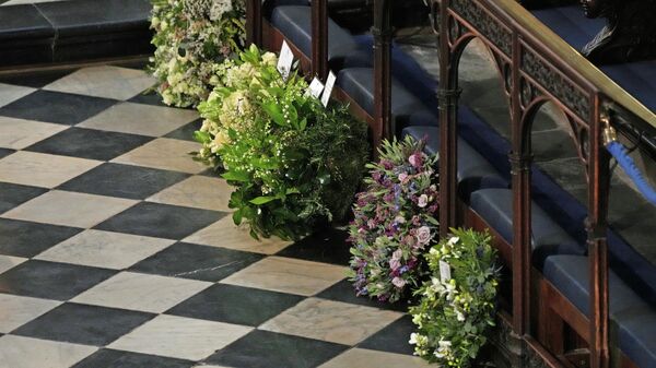 Coronas de flores en el funeral del príncipe Felipe - Sputnik Mundo