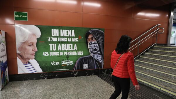 Cartel electoral de Vox en Madrid - Sputnik Mundo