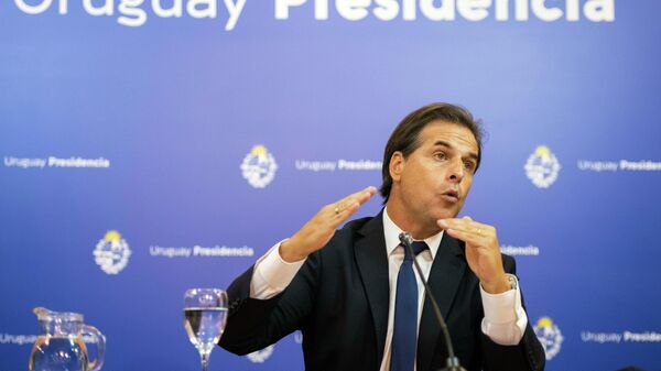 Luis Lacalle Pou, presidente de Uruguay, durante un conferencia de prensa en Montevideo (Uruguay), el 7 de abril del 2021 - Sputnik Mundo