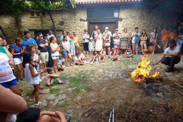 'Niños de Chernóbil', participantes del programa de la Asociación Ledicia Cativa durante una actividad cultural en Galicia en 2015 - Sputnik Mundo