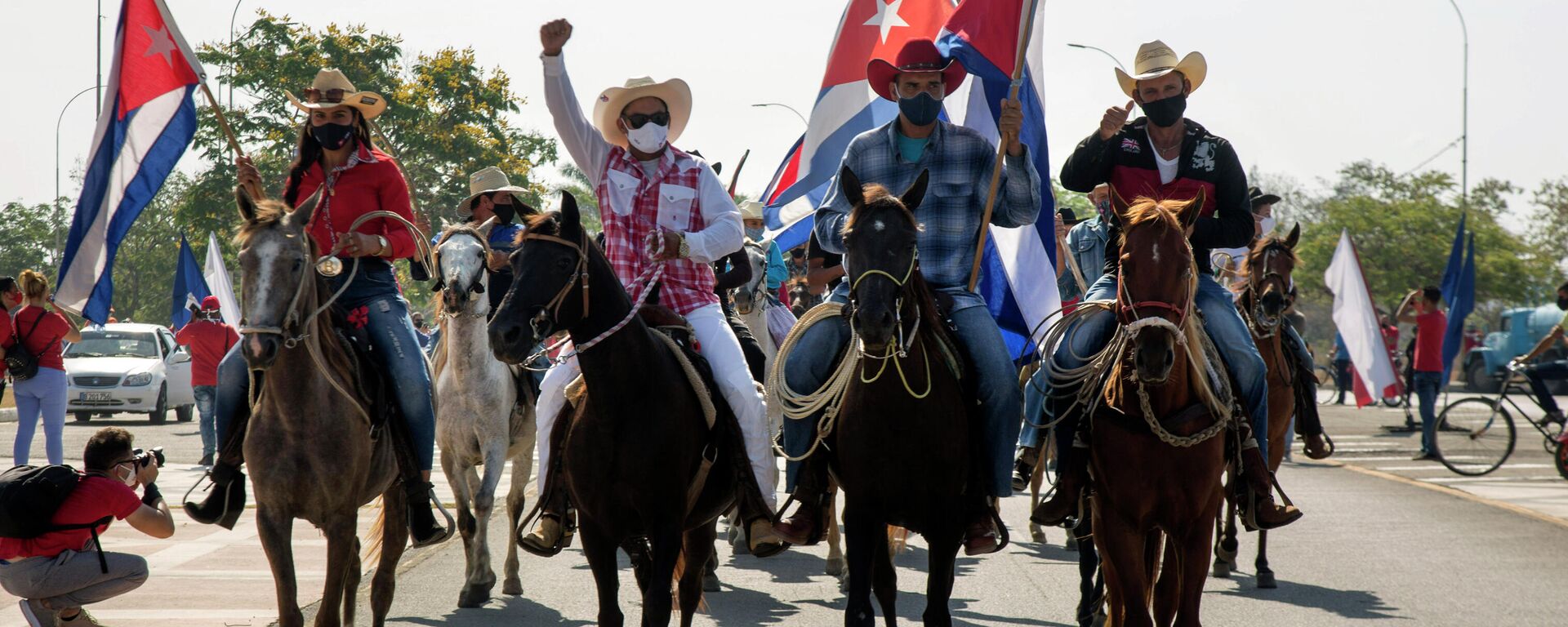 La manifestación contra el bloqueo de EEUU en Santa Clara, Cuba - Sputnik Mundo, 1920, 26.04.2021
