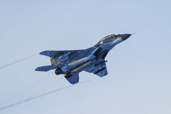 Un MiG-29K embarcado de la Armada rusa - Sputnik Mundo