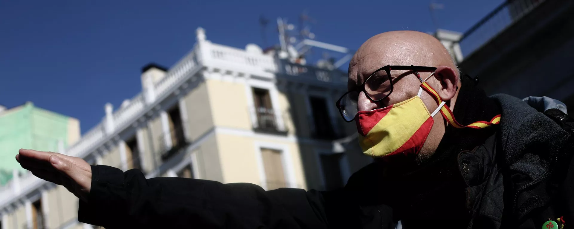 Un asistente a una manifestación franquista en Madrid - Sputnik Mundo, 1920, 01.05.2021