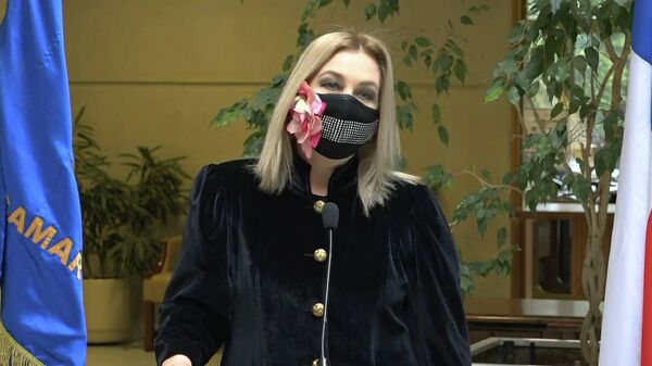 Pamela Jiles, diputada del partido Humanista (izquierda) de Chile - Sputnik Mundo