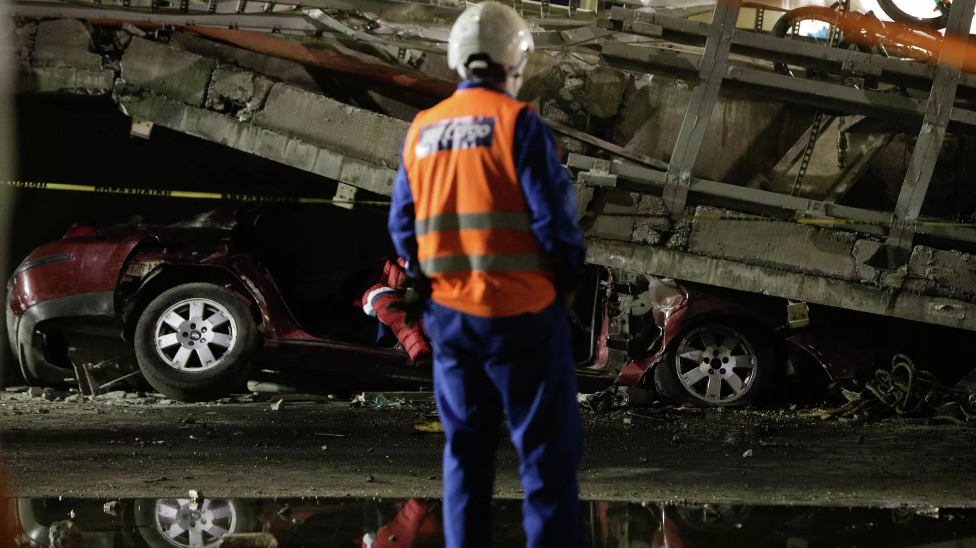 Desplome del metro en México