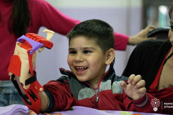 Atomic Lab tiene una red de embajadores que se extiende por 44 países Atomic Lab tiene una red de embajadores que se extiende por 44 países - Sputnik Mundo