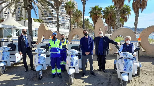 Imagen referencial de la empresa Limasam junto a algunos de sus trabajadores - Sputnik Mundo