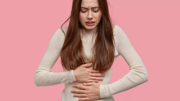 Dolor menstrual (imagen referencial) - Sputnik Mundo