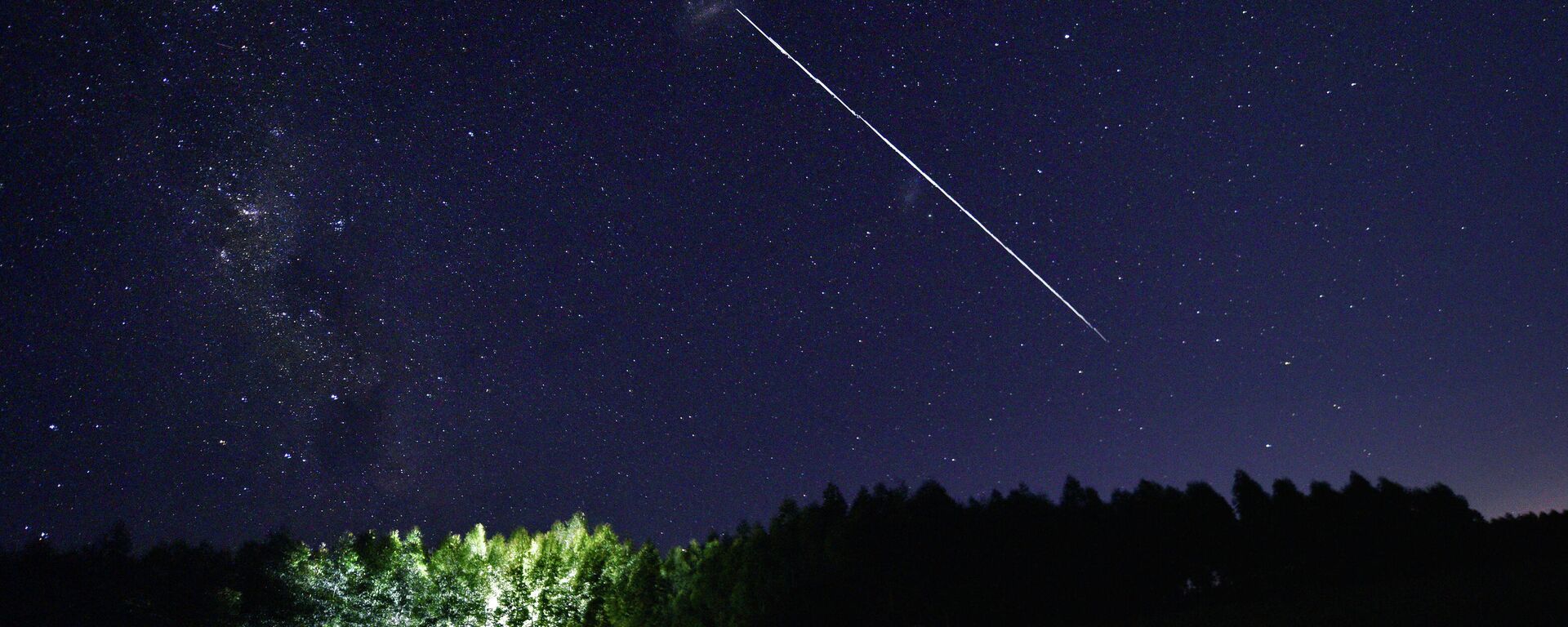 Satélites Starlink brillando en el cielo - Sputnik Mundo, 1920, 07.05.2021