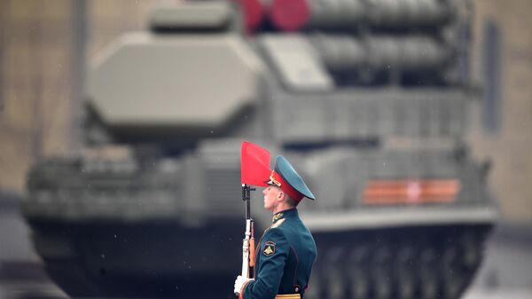 El desfile militar dedicado al 76 aniversario de la victoria en la Gran Guerra Patria en Moscú - Sputnik Mundo