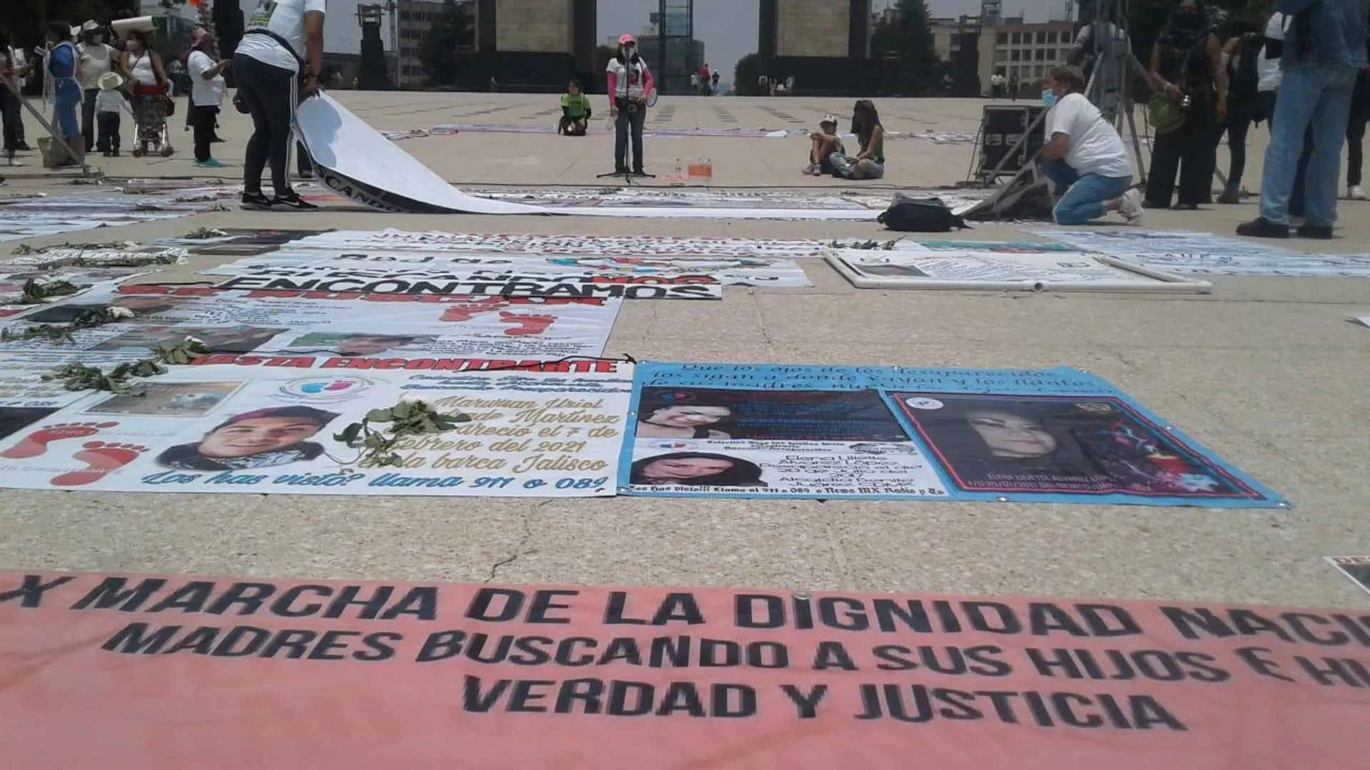 Marcha de madres en busca de hijas e hijas dsaparecidos, Ciudad de México, el 10 de mayo de 2021
