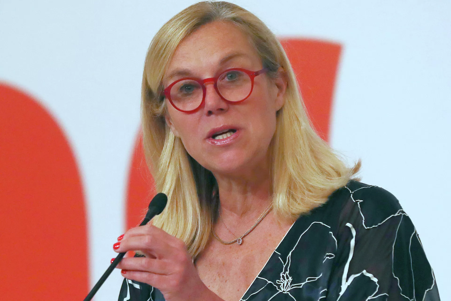 Sigrid Kaag, ministra de Comercio Exterior y Cooperación para el Desarrollo de los Países Bajos Sigrid Kaag, ministra de Comercio Exterior y Cooperación para el Desarrollo de los Países Bajos - Sputnik Mundo, 1920, 10.05.2021