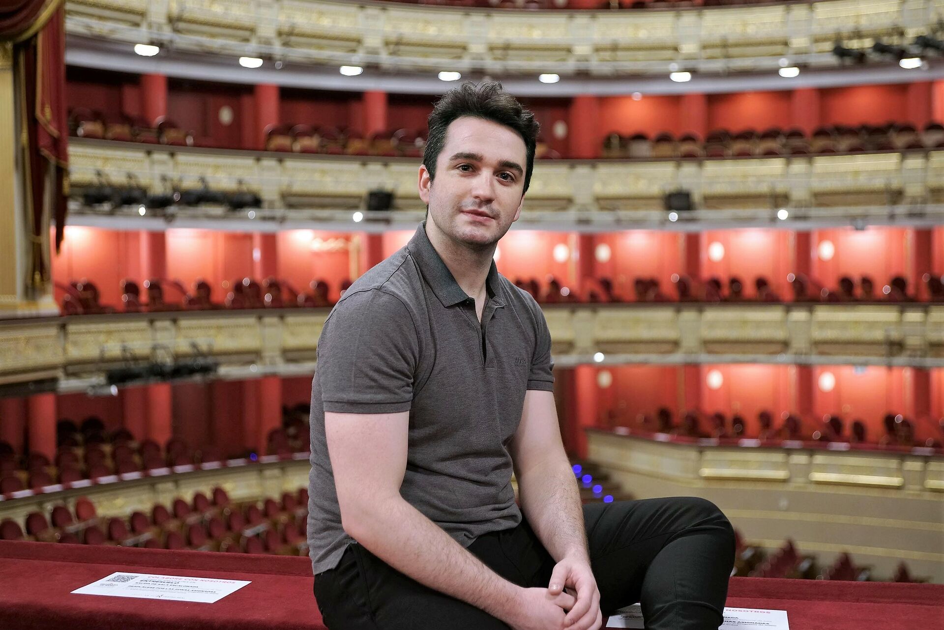 Xabier Anduaga, voz masculina y miembro del elenco de la ópera 'Viva la mamma', de Gaetano Donizetti - Sputnik Mundo, 1920, 11.05.2021