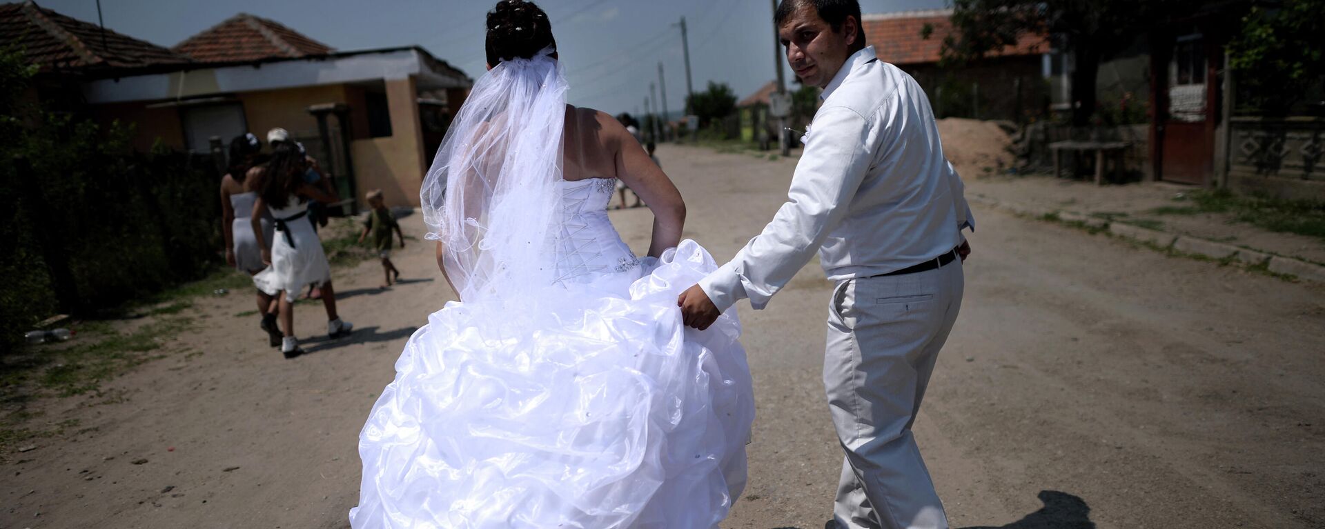 Una boda gitana en Bulgaria - Sputnik Mundo, 1920, 12.05.2021