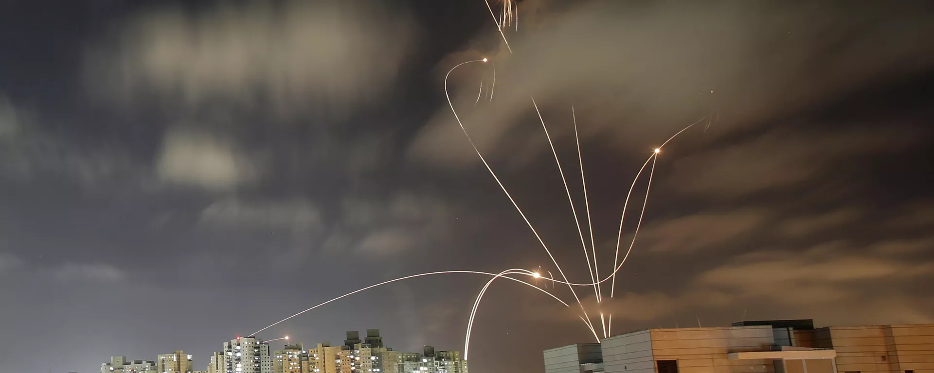 La Cúpula de Hierro israelí intercepta misiles lanzados desde Gaza La Cúpula de Hierro israelí intercepta misiles lanzados desde Gaza - Sputnik Mundo, 1920, 28.05.2021
