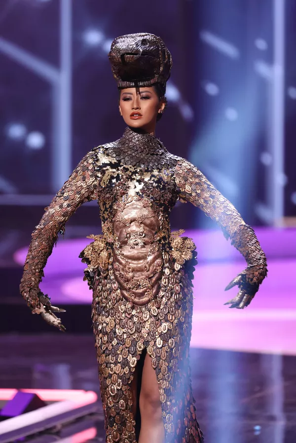 A partir de 1972, el concurso se celebra en distintos países del mundo. En la foto: Miss Indonesia, Ayu Maulida Putri. - Sputnik Mundo