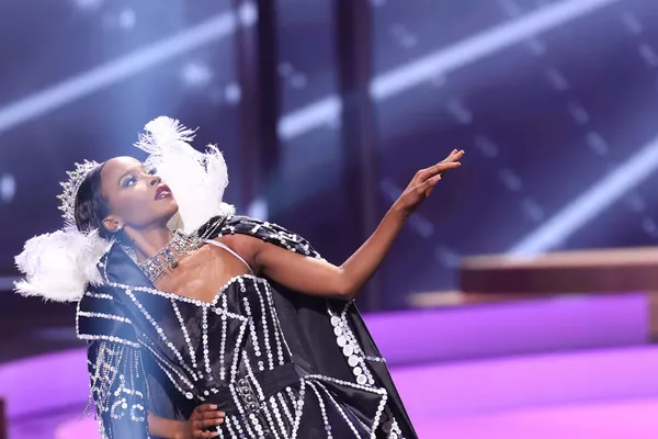 Miss Reino Unido, Jeanette Akua. Miss Reino Unido, Jeanette Akua. - Sputnik Mundo