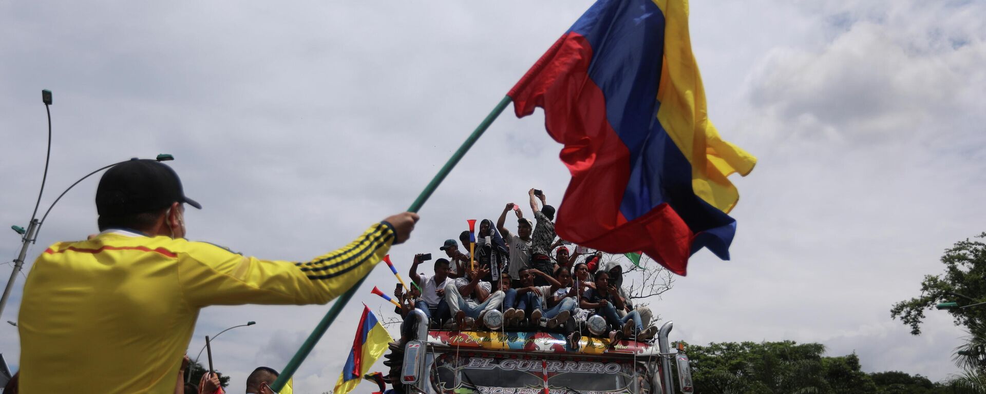 Indígenas colombianos protestando en Cali, Colombia - Sputnik Mundo, 1920, 14.05.2021