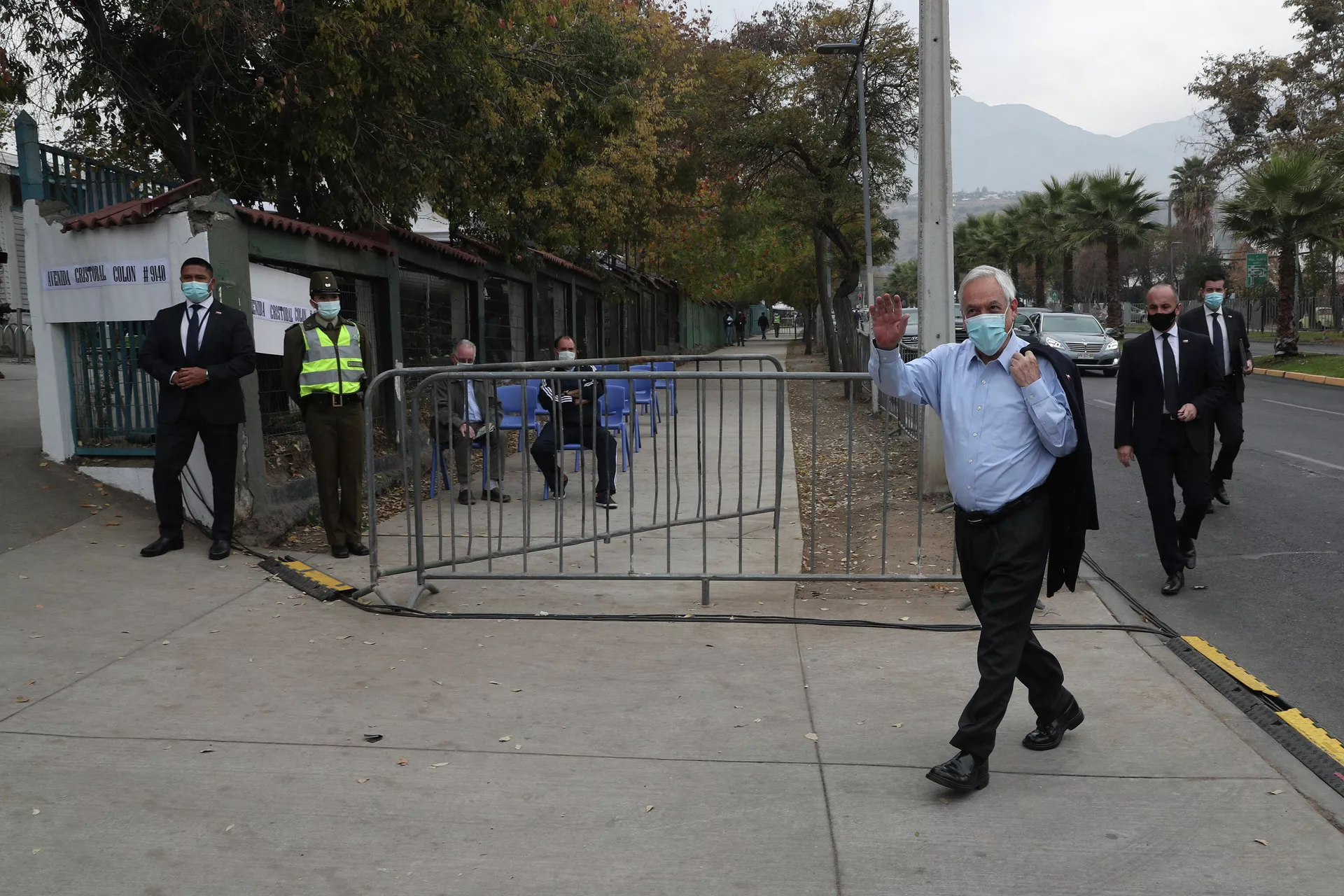 Sebastián Piñera, el presidente de Chile, acude a las urnas en las elecciones de gobernadores regionales de Chile, el 15 de mayo de 2021 - Sputnik Mundo, 1920, 15.05.2021