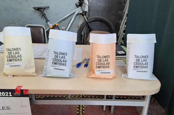 Talones de las cédulas emitidas - Sputnik Mundo