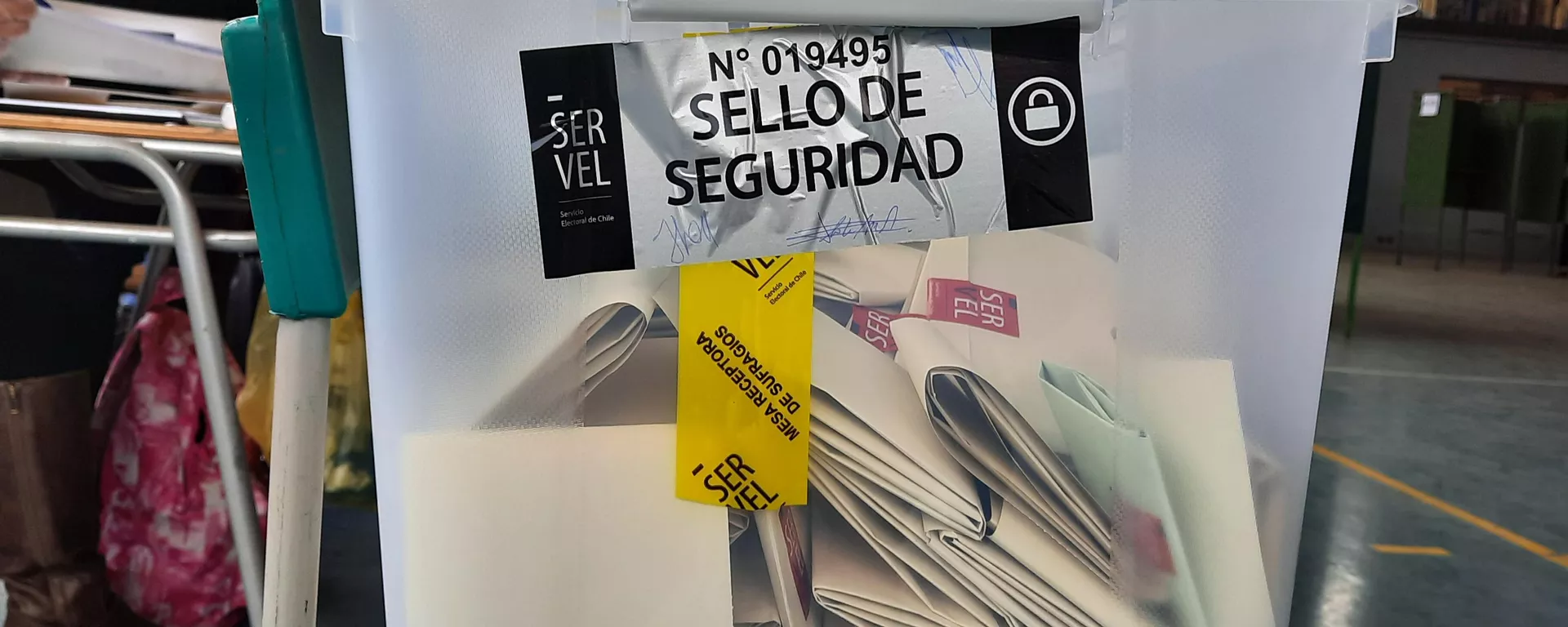 Sello de seguridad en una urna en Chile Sello de seguridad en una urna en Chile - Sputnik Mundo, 1920, 17.05.2021