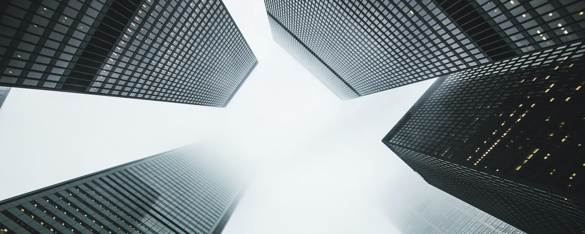 Skyscraper - Sputnik Mundo, 1920, 18.05.2021