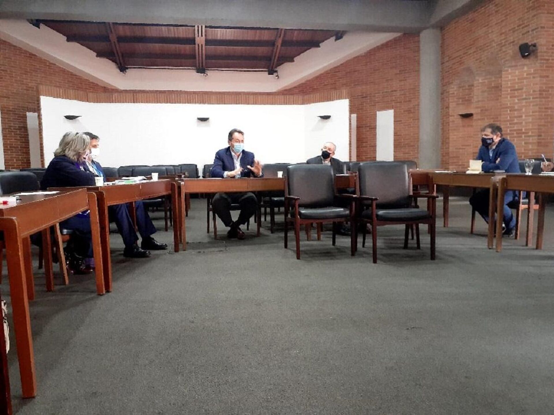 Representantes del Comité Nacional del Paro colombiano y los mediadores de la Iglesia y ONU se reúnen en Bogotá y analizan los pasos a seguir en las protestas que este martes cumplen 21 días - Sputnik Mundo, 1920, 18.05.2021