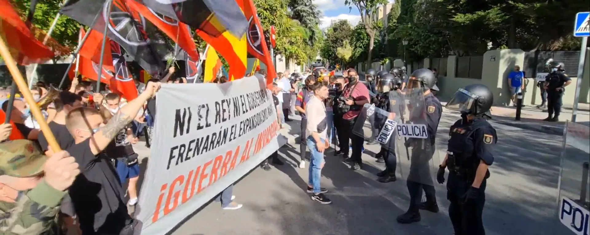 Manifestación en Madrid contra la llegada de inmigrantes a Ceuta Manifestación en Madrid contra la llegada de inmigrantes a Ceuta - Sputnik Mundo, 1920, 19.05.2021