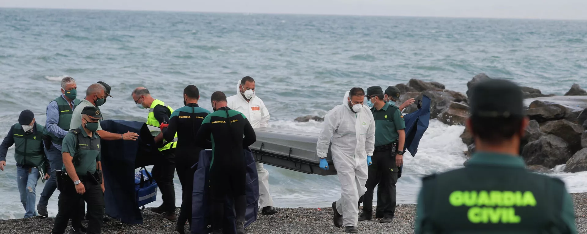 La Guardia Civil encuentra el cadáver de una persona en la playa del Tarajal, en Ceuta La Guardia Civil encuentra el cadáver de una persona en la playa del Tarajal, en Ceuta - Sputnik Mundo, 1920, 20.05.2021