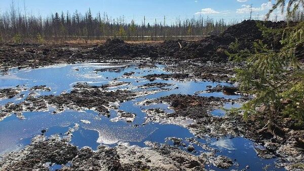 Derrame de combustible en la península rusa de Yamal - Sputnik Mundo