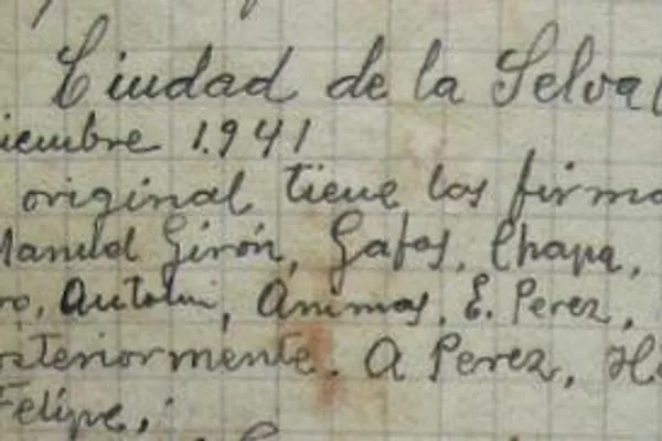 Firma de los primeros guerrilleros en llegar a Ciudad de la Selva Firma de los primeros guerrilleros en llegar a Ciudad de la Selva - Sputnik Mundo