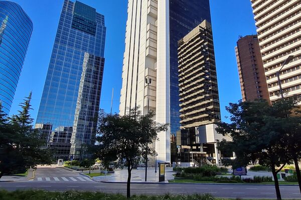 El barrio de Retiro y El Bajo, zona de torres corporativas y alta conectividad de transporte - Sputnik Mundo