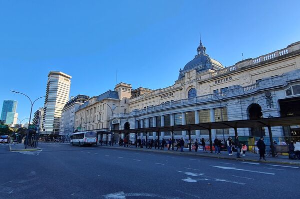Este 25 de mayo hubo poco transporte público en la ciudad. - Sputnik Mundo