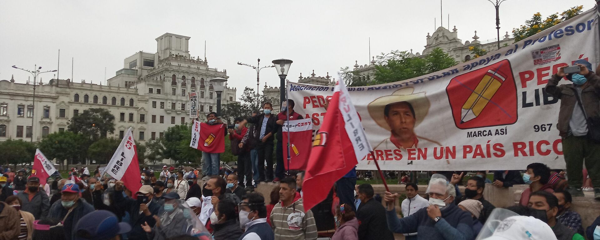 Acto a favor de Pedro Castillo en la plaza San Martín de Lima - Sputnik Mundo, 1920, 19.06.2021