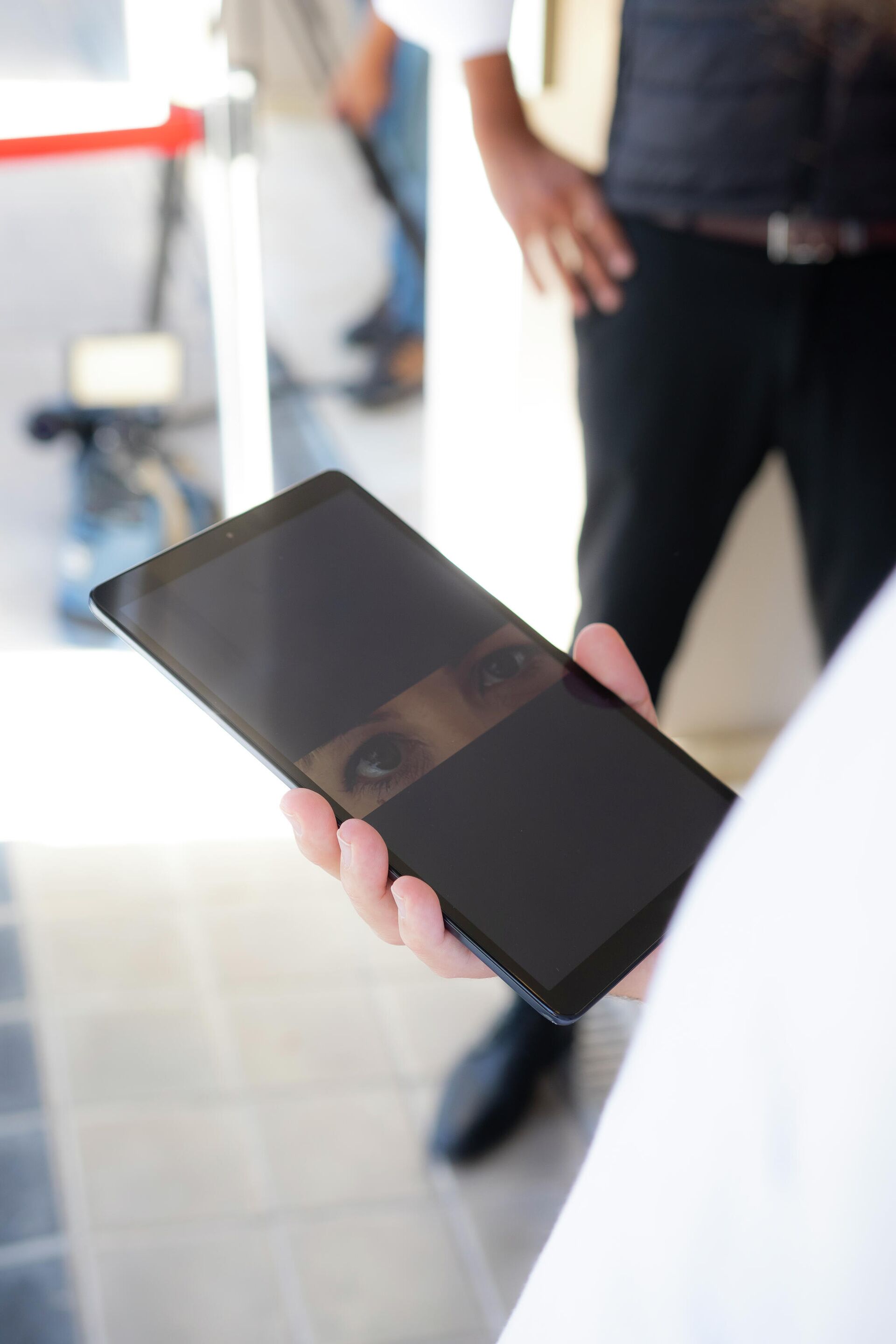 Las gafas seleccionan únicamente el área de los ojos para detectar el COVID - Sputnik Mundo, 1920, 31.05.2021