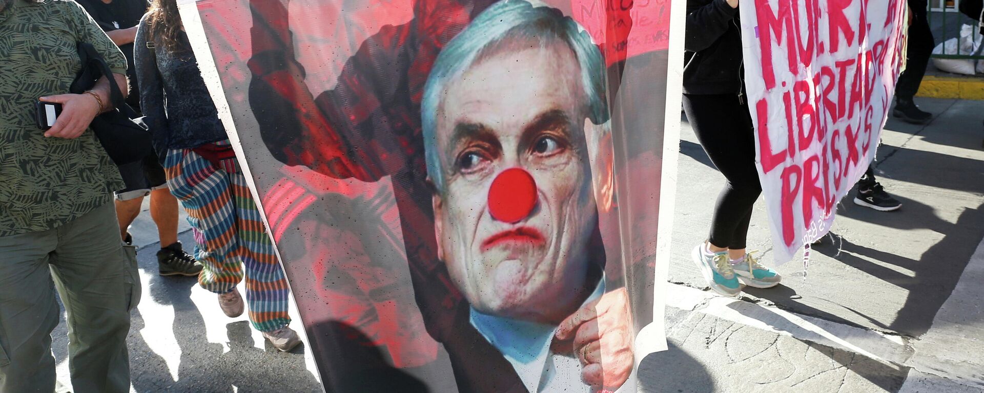 Manifestación durante el discurse del presidente de Chile Sebastián Piñera - Sputnik Mundo, 1920, 02.06.2021