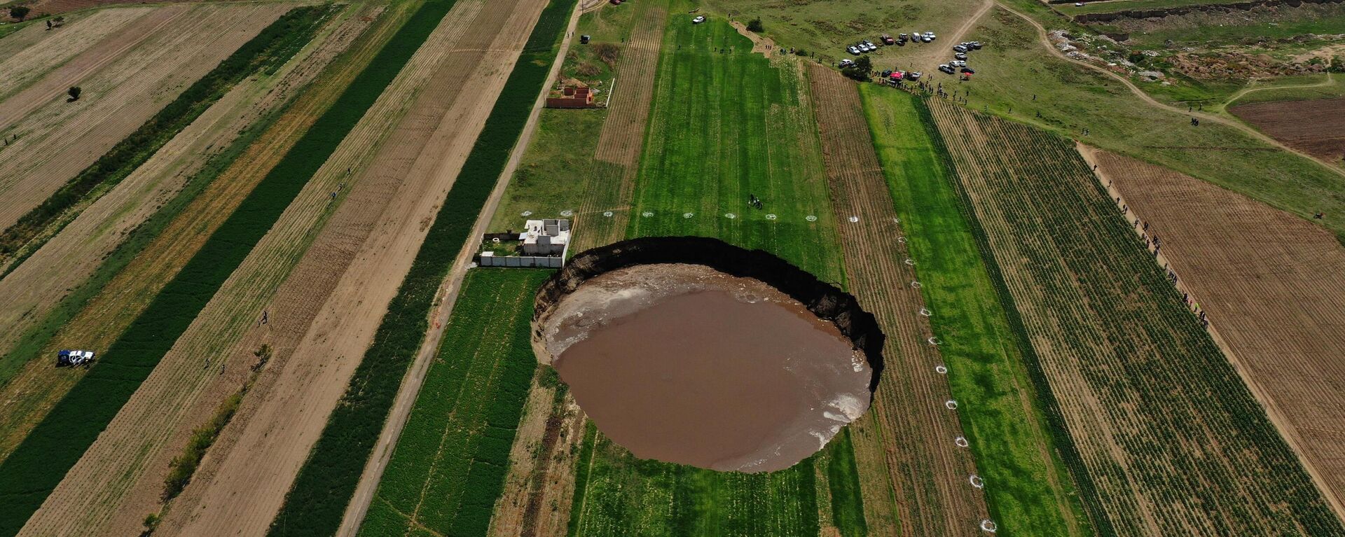 Socavón en Puebla, México - Sputnik Mundo, 1920, 03.06.2021