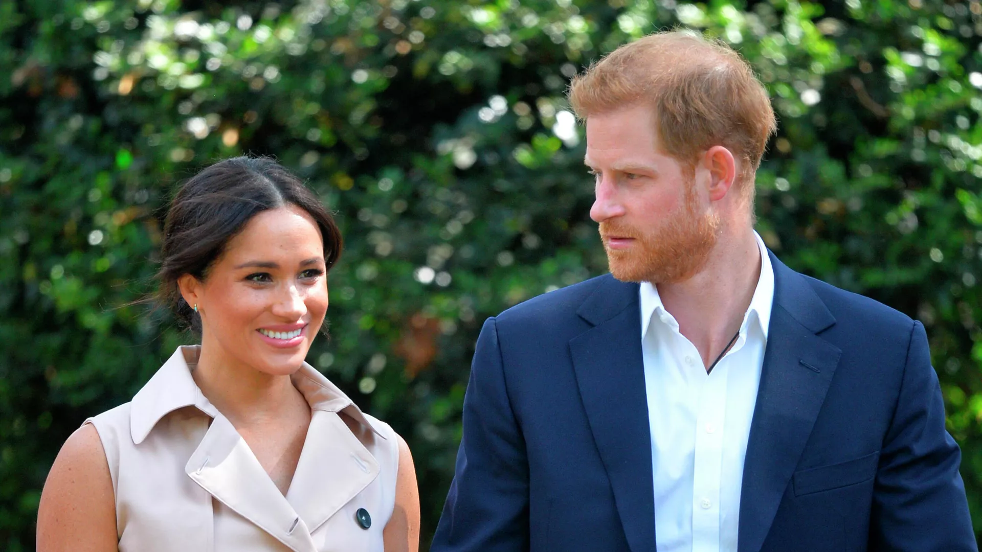 Meghan Markle junto al príncipe Harry, en 2019 - Sputnik Mundo, 1920, 06.06.2021