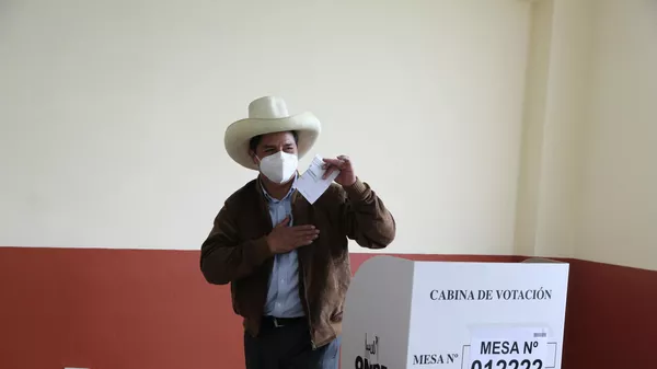 Pedro Castillo, candidato presidencial peruano - Sputnik Mundo