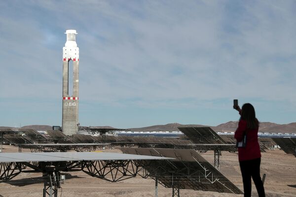 La inauguración de la primera planta de energía termosolar de Latinoamérica - Sputnik Mundo