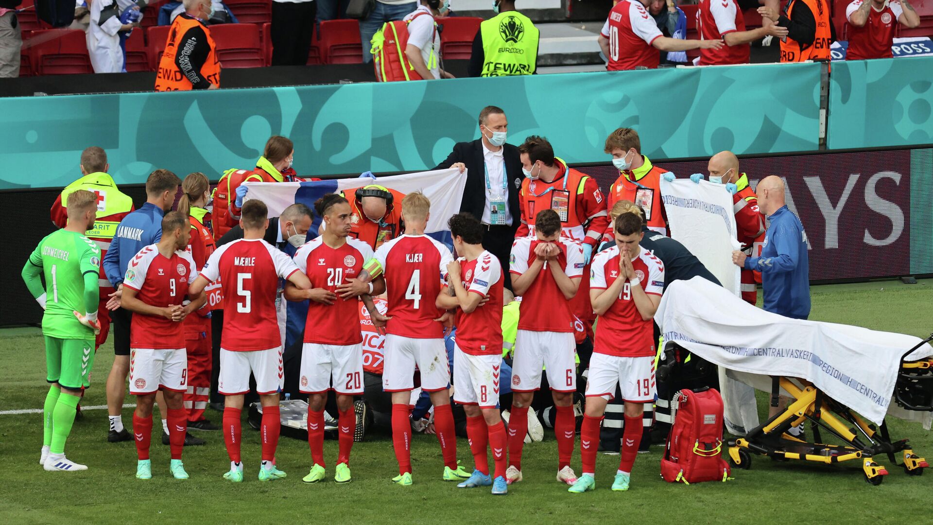 El partido entre Dinamarca y Finlandia Eurocopa 2020 El partido entre Dinamarca y Finlandia Eurocopa 2020 - Sputnik Mundo, 1920, 12.06.2021