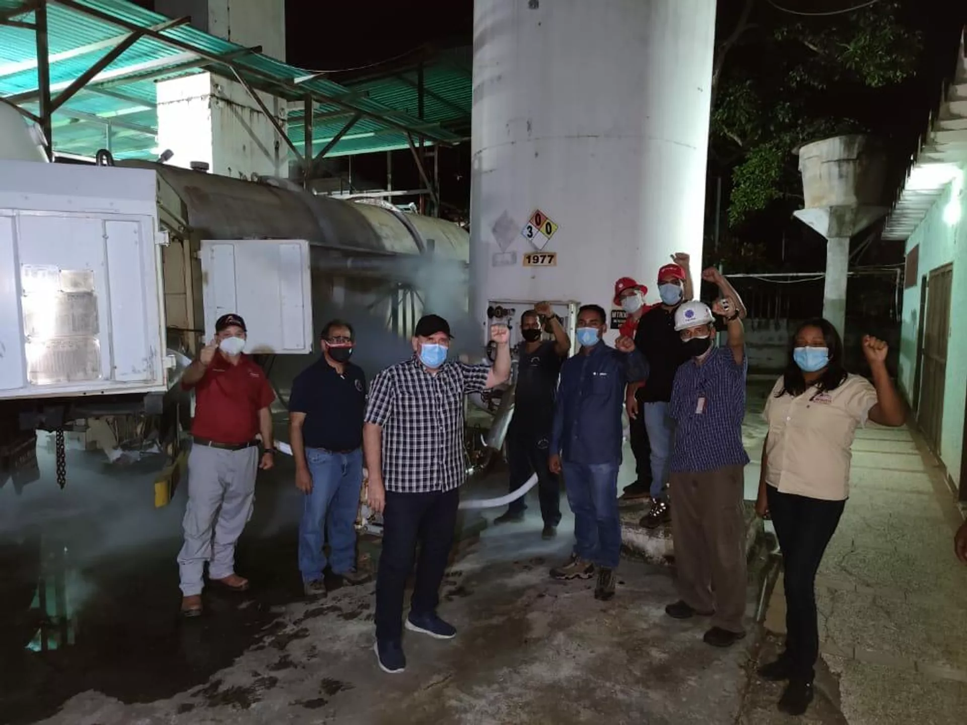Equipo de trabajadores de Petróleos de Venezuela Sidor y equipos de estudio de la Universidad Bolívares de los Trabajadores Jesús Rivero (UBTJR) Equipo de trabajadores de Petróleos de Venezuela Sidor y equipos de estudio de la Universidad Bolívares de los Trabajadores Jesús Rivero (UBTJR) - Sputnik Mundo, 1920, 12.06.2021