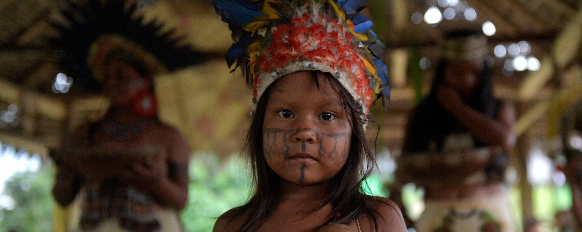 Niña de la comunidad Santa Sofia Uchuma, en la Amazonia colombiana - Sputnik Mundo, 1920, 17.06.2021