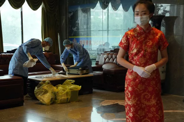 La estación china orbitará a entre 340 y 450 km de altura, y funcionará durante más de 10 años. Está diseñada para tres taikonautas, seis cuando toque rotar a la tripulación. Se espera que la estación esté operativa a partir de 2022, y según las autoridades chinas estará abierta a proyectos internacionales. En la foto, la conferencia de prensa de la primera tripulación. La estación china orbitará a entre 340 y 450 km de altura, y funcionará durante más de 10 años. Está diseñada para tres taikonautas, seis cuando toque rotar a la tripulación. Se espera que la estación esté operativa a partir de 2022, y según las autoridades chinas estará abierta a proyectos internacionales. En la foto, la conferencia de prensa de la primera tripulación. - Sputnik Mundo