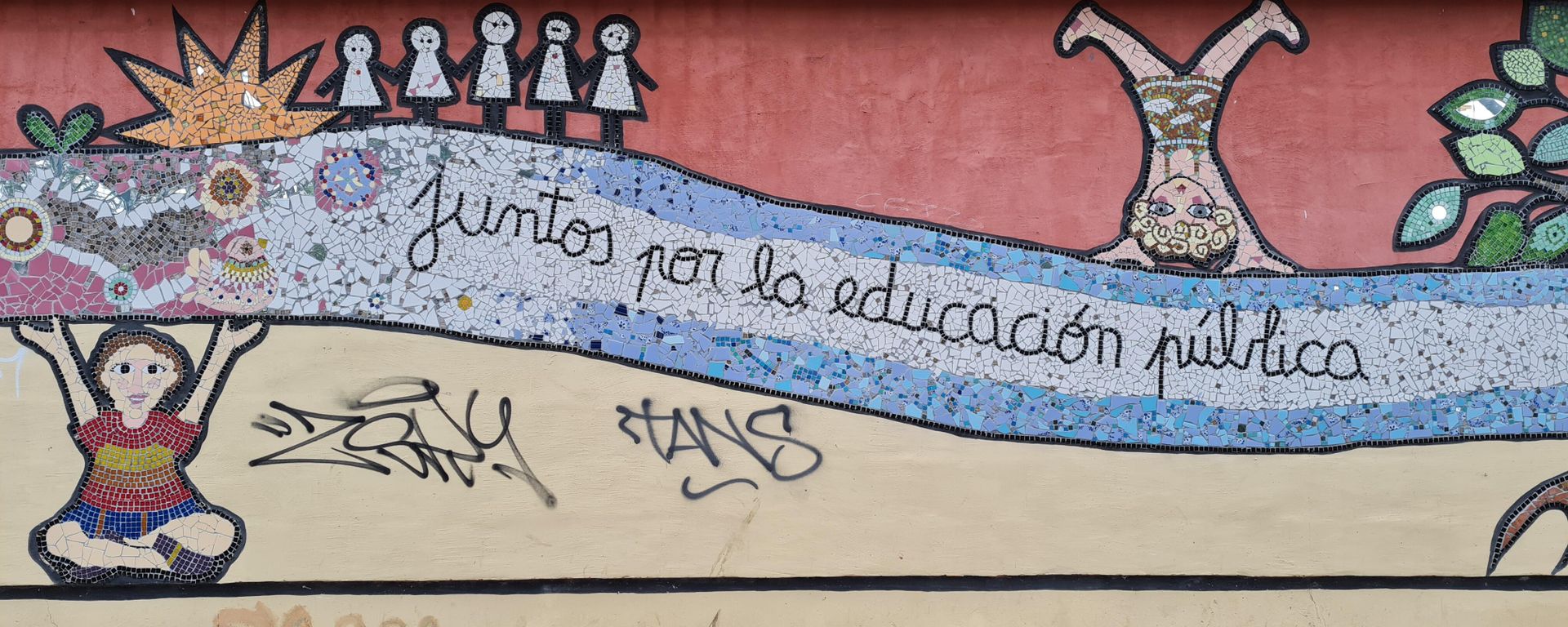 3,5 millones de chicos de la zona más poblada de Argentina volvieron a las aulas, con estricto protocolo 3,5 millones de chicos de la zona más poblada de Argentina volvieron a las aulas, con estricto protocolo - Sputnik Mundo, 1920, 16.06.2021