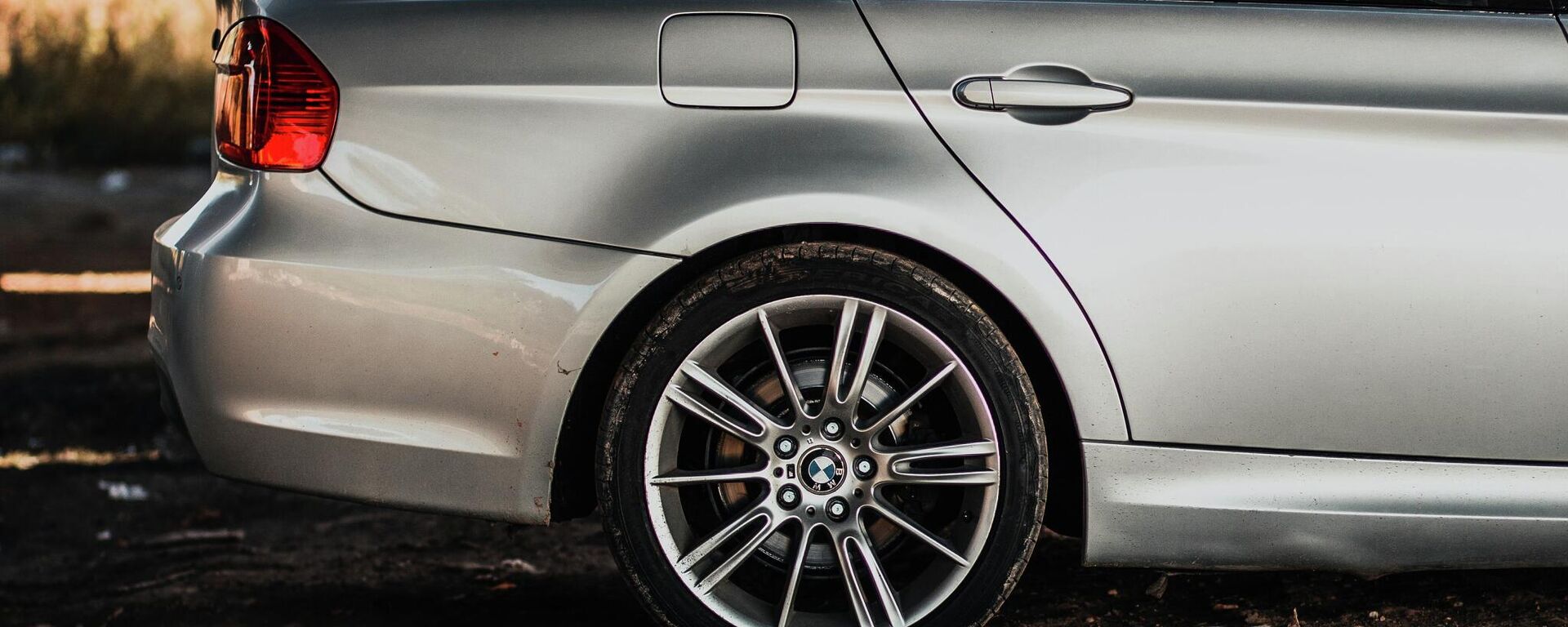 Ruedas de un coche (imagen referencial) - Sputnik Mundo, 1920, 18.06.2021