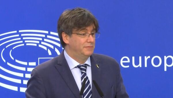Carles Puigdemont, expresidente catalán - Sputnik Mundo