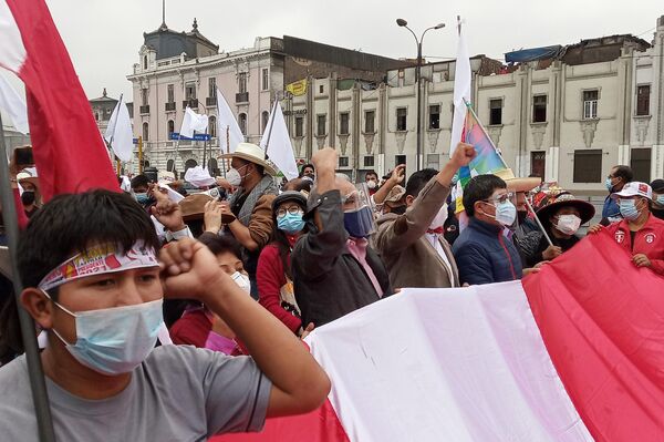 Movilización en respaldo a Pedro Castillo - Sputnik Mundo