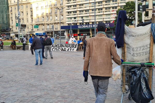 Hubo 1.000 desayunos en Argentina para visibilizar el hambre de las personas en situación de calle y los pobres - Sputnik Mundo